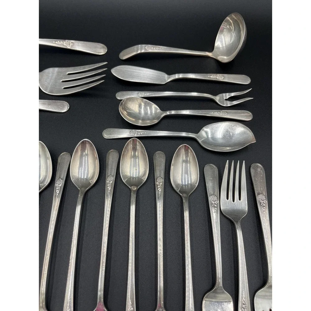 Vintage Silver Plated Silverware Set: Holmes & Edwards, 39-Piece